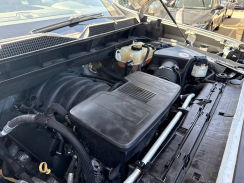 Used 2019 Chevrolet Silverado 1500 LT RWD image 28