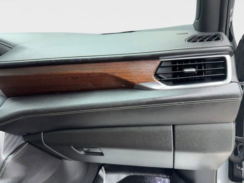 Used 2023 GMC Yukon XL Denali Ultimate image 44