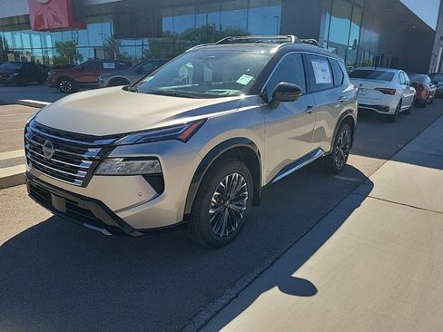 New 2026 Nissan Rogue Platinum w/ Platinum Premium Package image 3