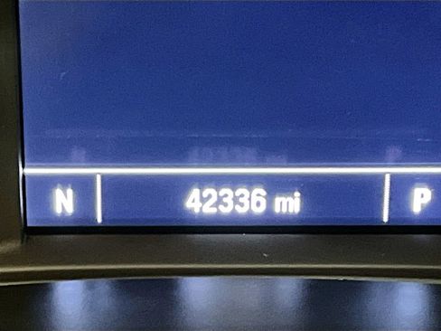Used 2024 Chevrolet Malibu LT FWD image 12