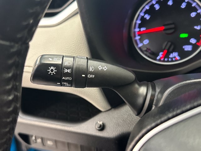 Used 2021 Toyota RAV4 XLE Premium FWD image 34