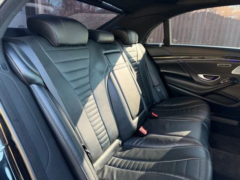 Used 2019 Mercedes-Benz S 560 4MATIC Sedan image 27