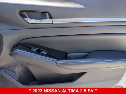 Used 2023 Nissan Altima 2.5 SV AWD/4WD image 36