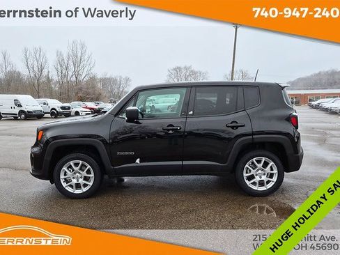 Used 2023 Jeep Renegade Latitude image 4