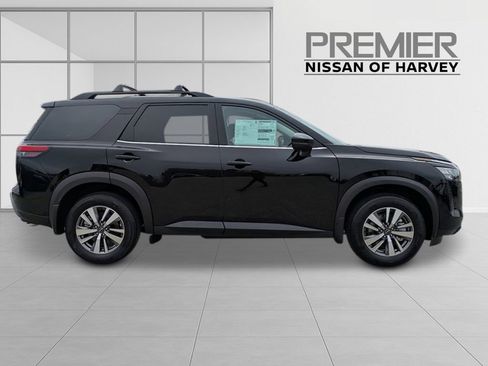 New 2026 Nissan Pathfinder SL FWD image 6