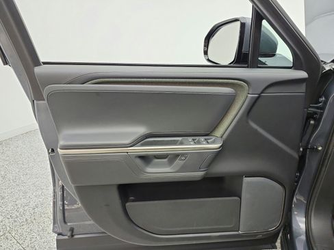 Used 2025 Rivian R1S Adventure Dual AWD/4WD image 14