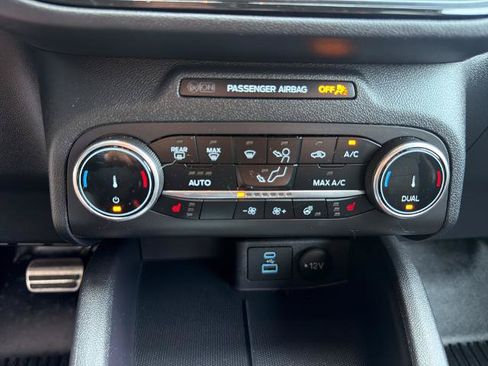 Certified 2023 Ford Escape ST-Line AWD/4WD image 25