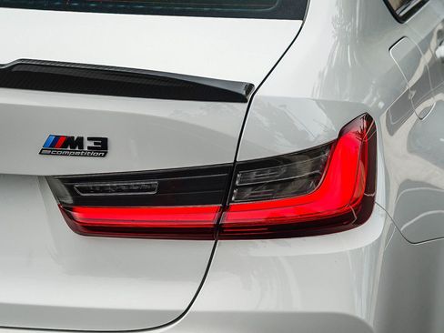 Used 2021 BMW M3 Competition image 8