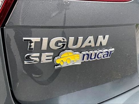 Used 2021 Volkswagen Tiguan SE AWD/4WD image 8
