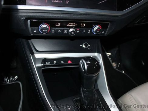 Used 2020 Audi Q3 2.0T Premium image 18