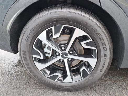 Used 2023 Kia Sportage EX image 7