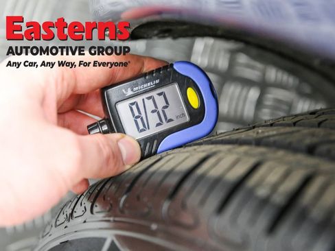 Used 2023 Tesla Model 3 Standard Range image 28