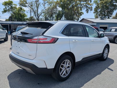 Used 2024 Ford Edge SEL w/ Convenience Package AWD/4WD image 4
