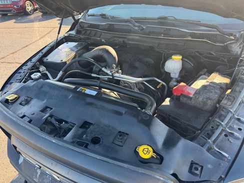 Used 2019 RAM 1500 Warlock AWD/4WD image 22