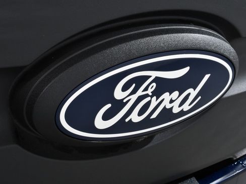 New 2025 Ford F150 Lightning Flash image 20