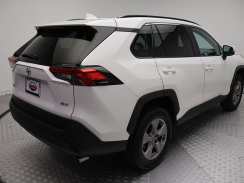 Used 2024 Toyota RAV4 XLE FWD image 8