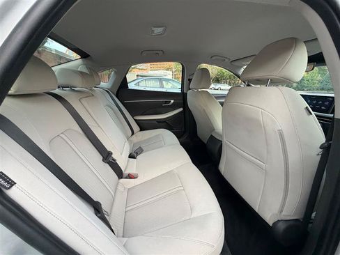 Used 2025 Hyundai Sonata SEL FWD image 22