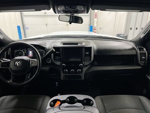 Used 2024 RAM 3500 Tradesman w/ Chrome Appearance Group AWD/4WD image 10