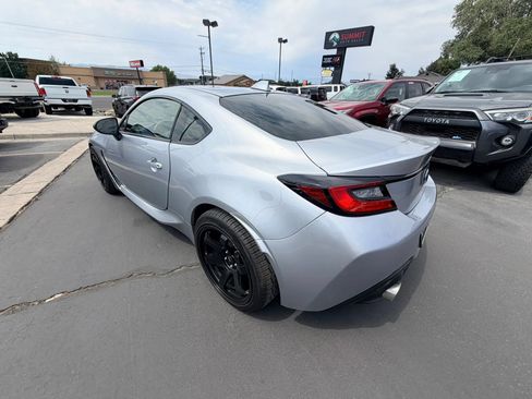 Used 2023 Toyota GR86 w/ ALL Weather Mat Package (TMS) RWD image 6