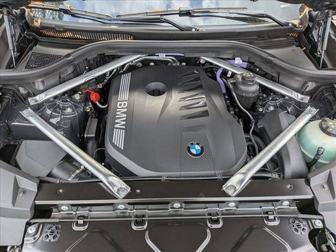 Used 2026 BMW X5 sDrive40i w/ M Sport Package RWD image 18