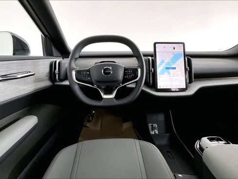 New 2026 Volvo EX30 Plus w/ Protection Package Premier AWD/4WD image 11