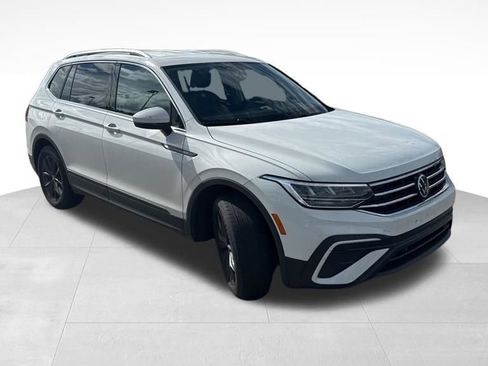 Used 2022 Volkswagen Tiguan SE AWD/4WD image 4