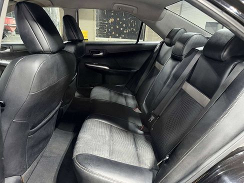 Used 2012 Toyota Camry SE image 16