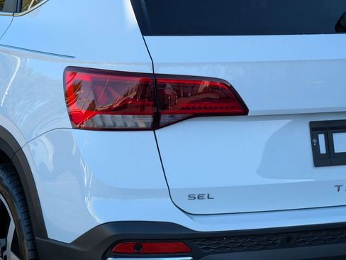 Used 2023 Volkswagen Taos SEL image 13