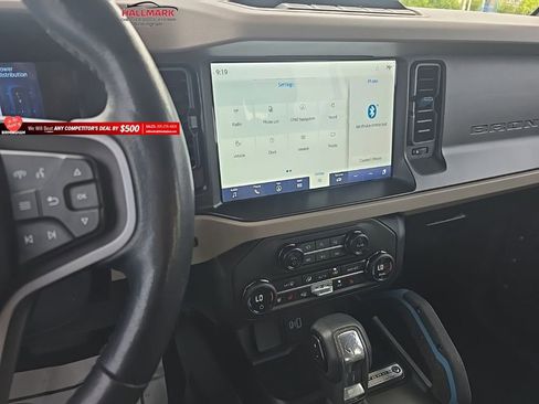Used 2023 Ford Bronco Wildtrak AWD/4WD image 15