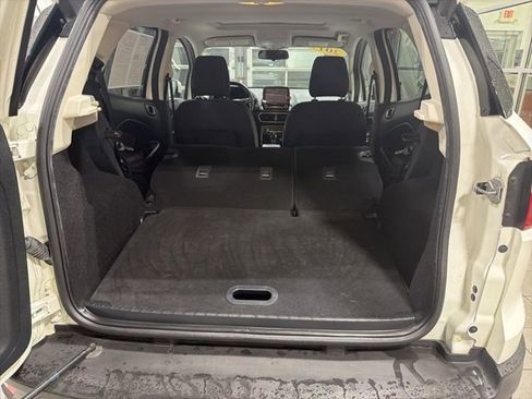 Used 2019 Ford EcoSport SE w/ SE Convenience Package image 10