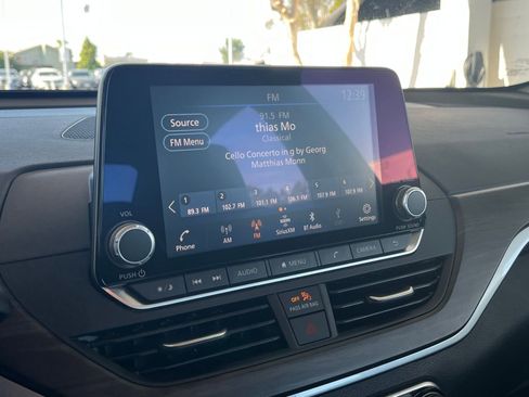 Used 2025 Nissan Altima 2.5 SV image 20