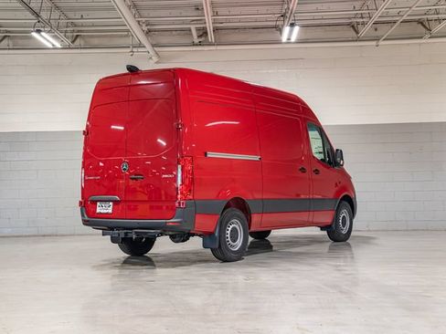 Used 2026 Mercedes-Benz Sprinter 2500 image 6