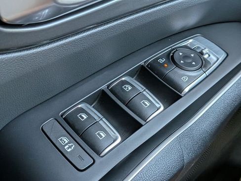 New 2026 Kia Sorento LX FWD image 25