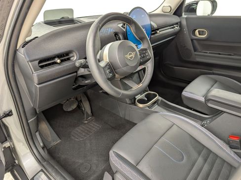 Used 2025 MINI Cooper S image 4