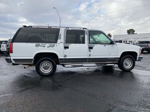 Used 1994 Chevrolet Suburban 2500 image 6