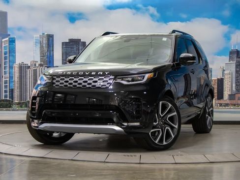 Used 2025 Land Rover Discovery Metropolitan Edition AWD/4WD image 1