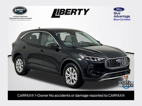Certified 2023 Ford Escape Active AWD/4WD image 1