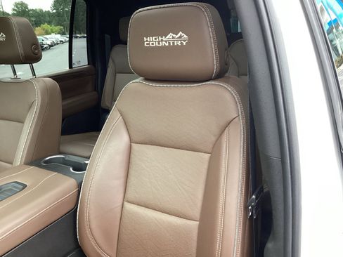 Used 2023 Chevrolet Suburban High Country w/ Premium Package 2 image 11