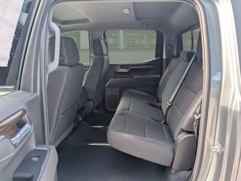 New 2026 GMC Sierra 1500 SLE w/ Preferred Package image 8