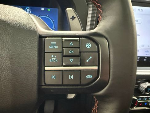 Used 2025 Ford F150 Raptor AWD/4WD image 28