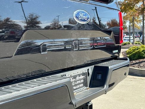 Used 2019 Ford F150 Lariat image 8