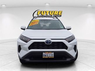 Used 2021 Toyota RAV4 LE video 2