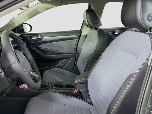 New 2026 Volkswagen Jetta SE image 22