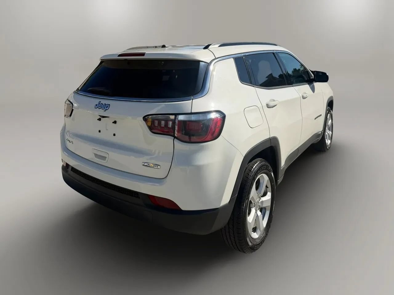 Used 2020 Jeep Compass Latitude w/ Cold Weather Group AWD/4WD image 7