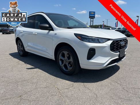 Used 2024 Ford Escape ST-Line w/ Tech Pack #1 AWD/4WD image 7