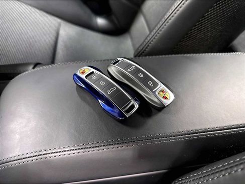 Used 2026 Porsche 911 GT3 RWD image 37