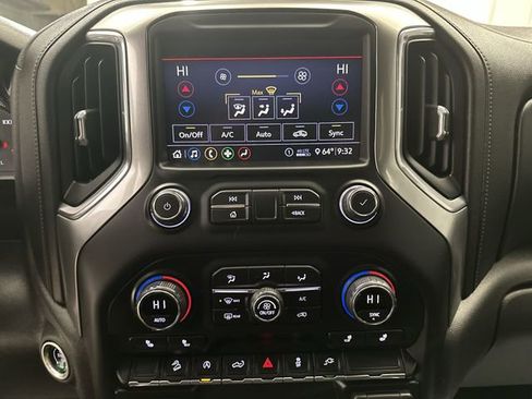 Used 2020 Chevrolet Silverado 1500 RST image 19