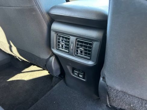 Used 2025 Toyota RAV4 XLE FWD image 24
