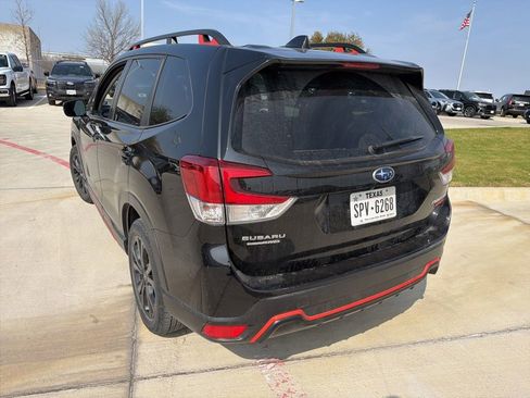 Used 2023 Subaru Forester Sport image 5