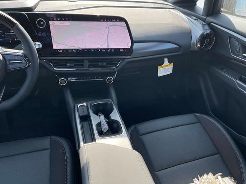 New 2026 Chevrolet Equinox EV RS image 15